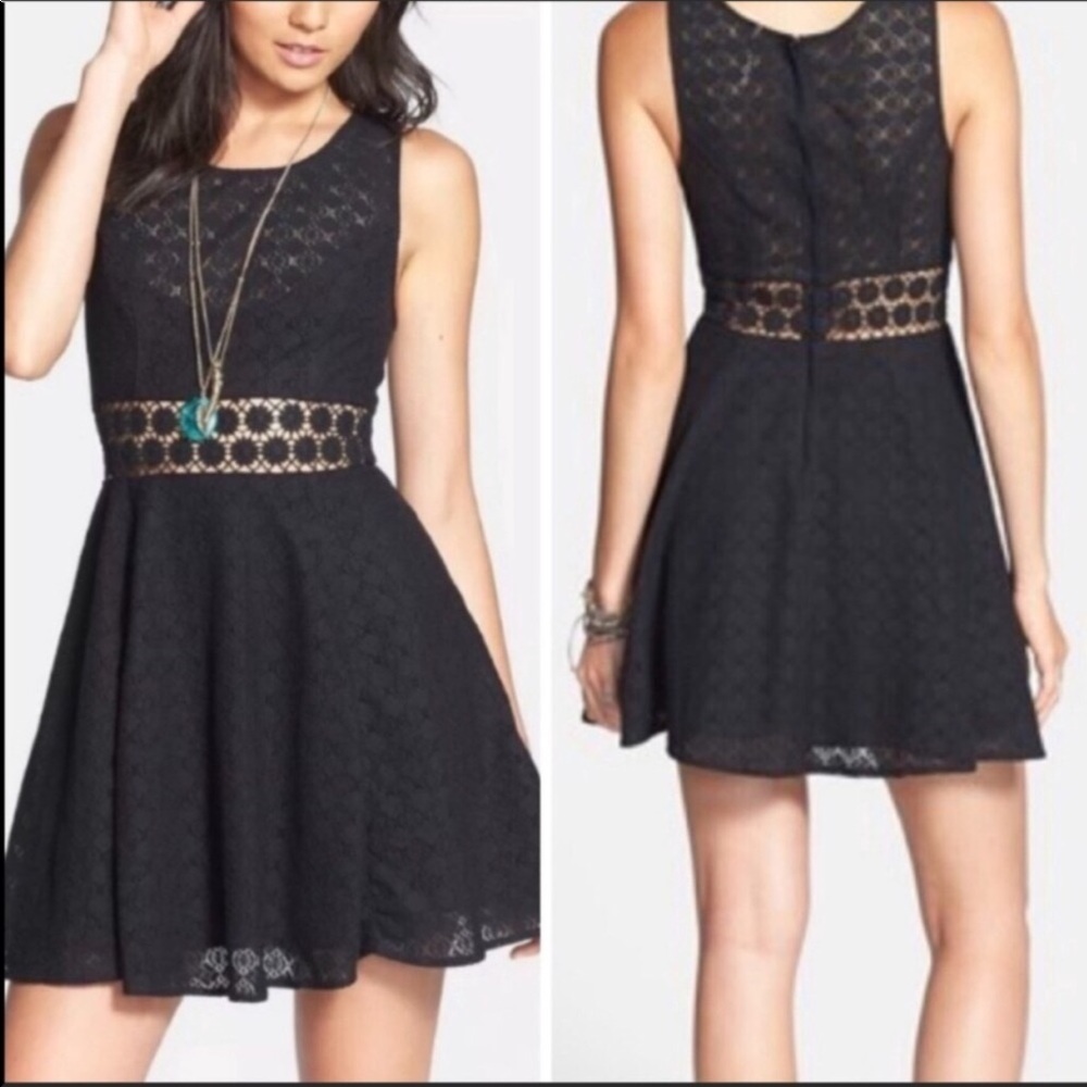 Host Pick! 🤩 Free People black daisy dress💥💋